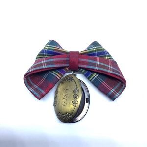 Locket for 2 Photos with Tartan Pin NWT